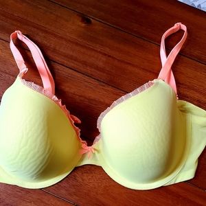 VS 34DD Bra
